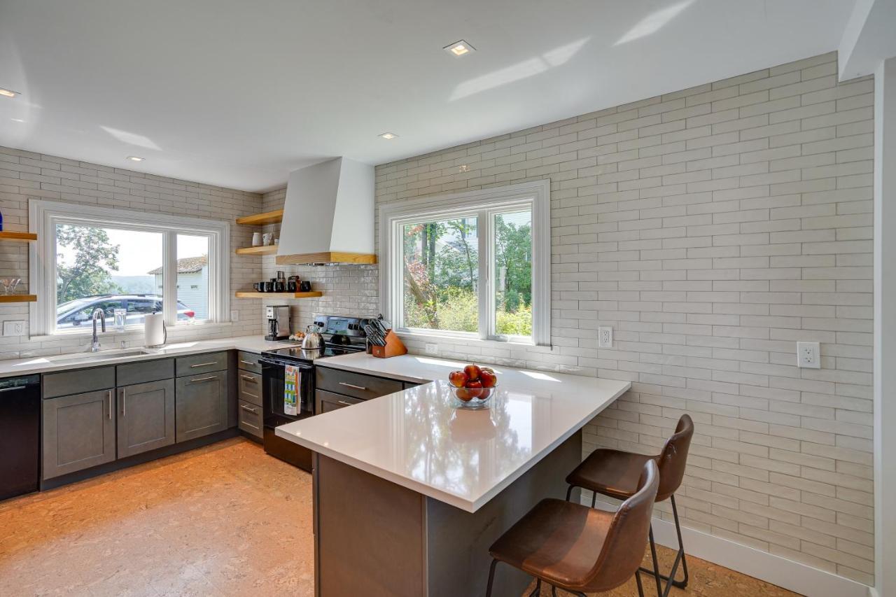Historic Home In Coxsackie With Hudson River Views! 외부 사진